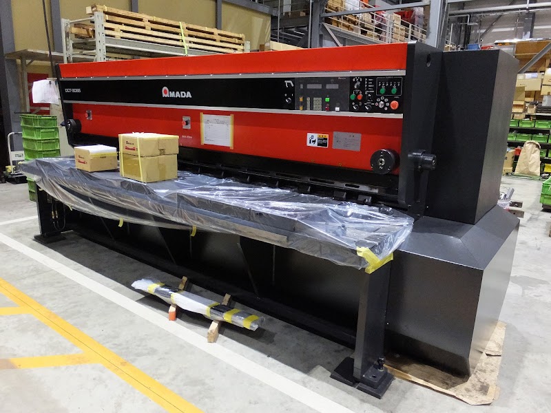 (株)大阪プレスサービス|大阪 板金機械