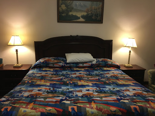 Gibson City Inn - Thumbnail