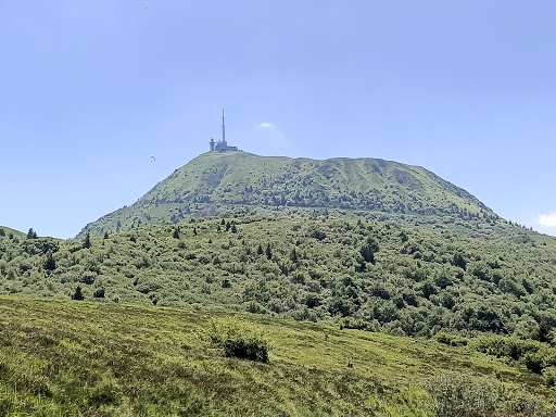 Parking du Volcan de Lemptegy - Thumbnail