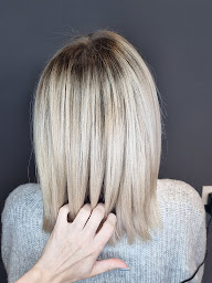 Photo n°12 de Le Studio Des Coiffeurs à Poligny (Salon de coiffure)