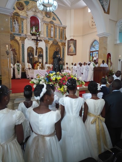 Photos of Catedral de Ebebiy&iacute;n