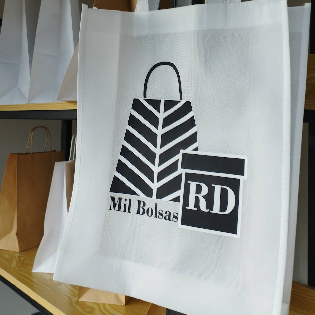 Mil RD - Venta de bolsas en República Dominicana