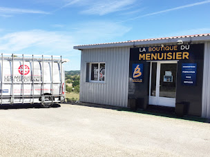 Photo n°5 de Les Menuisiers Des Occitans à Lauzerte (Magasin de stores et de rideaux)
