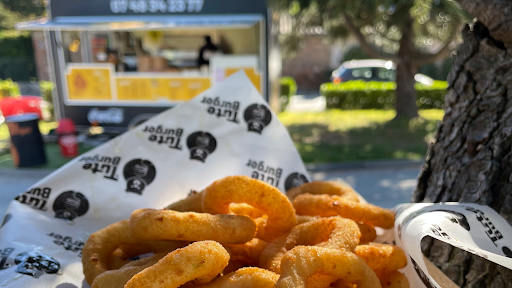 Photo 2 - TUTE A BURGER