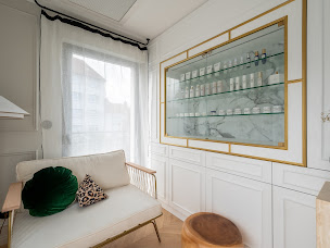 Photo n°3 de Claire aubriot Facialiste à Saint-Max (Centre médical)