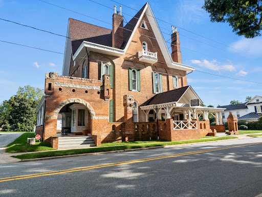 Körner's Folly Gallery - United States