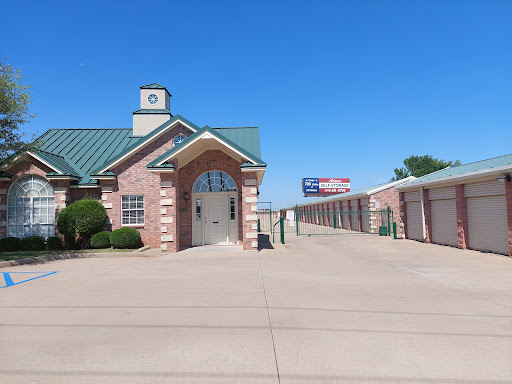 ADAMS SELF STORAGE - Visual