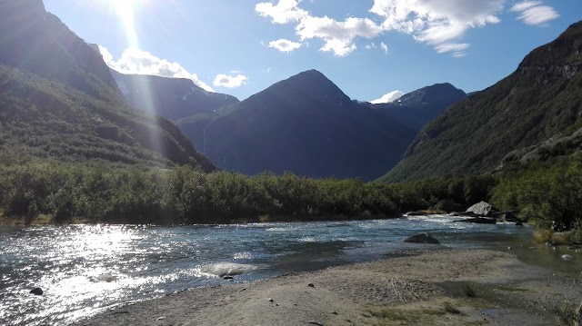 Briksdalsbreen