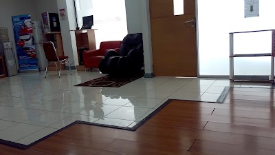 Photos of Indomobil Nissan Datsun Bintaro