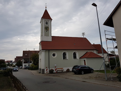 Gaststätte Grüner Baum neben Kapelle - Thumbnail