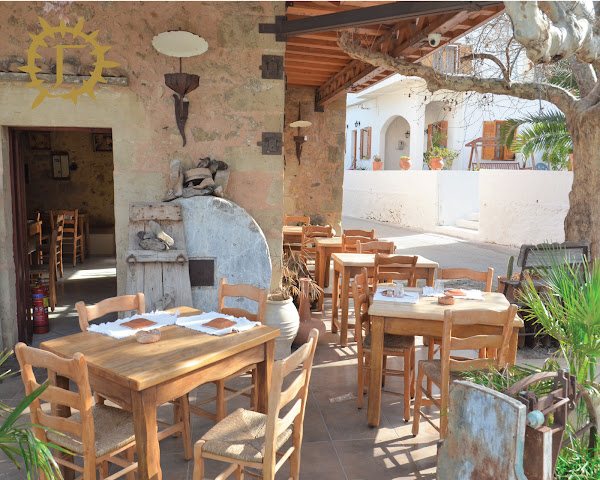 Gramboussa Restaurant by null