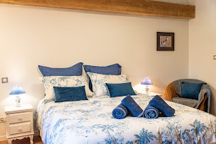 Photo n°6 de Les nuits du Pastelier à Teulat (Maison d'hôtes)