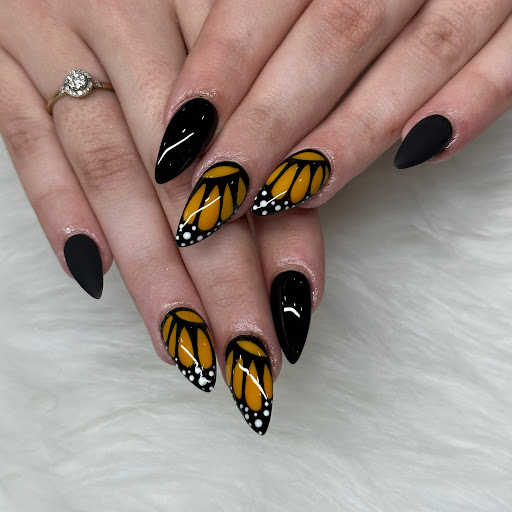 Evie Nails - Visual