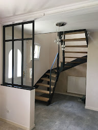 Photo n°8 de Munch et Foucher à Saint-Cyr-sur-Loire (Société de fabrication d'escaliers)