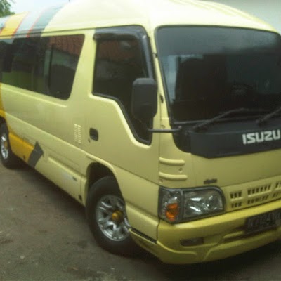 Photos of Car Rental Faisal Probolinggo