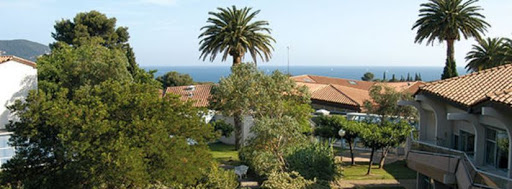 Photo de EHPAD de Saint-Cyr-sur-Mer à Saint-Cyr-sur-le-Rhône (69560)