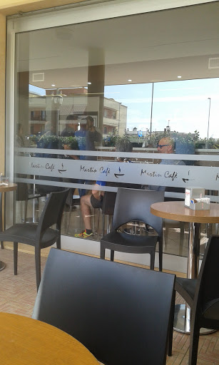 Martin Cafe' - Visual