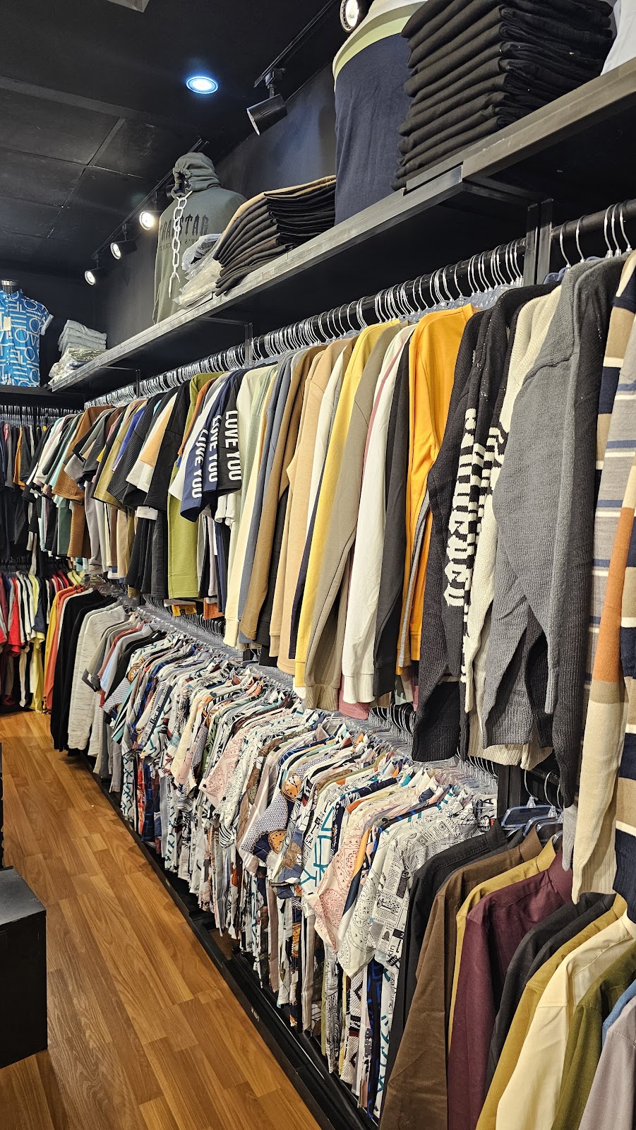 The Men Store Readymade Garment Trading L.L.C. - صورة 3