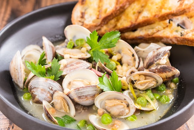 Sky & Vine Rooftop Bar