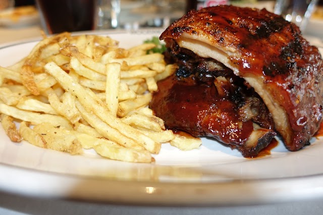 Woodmont Grill
