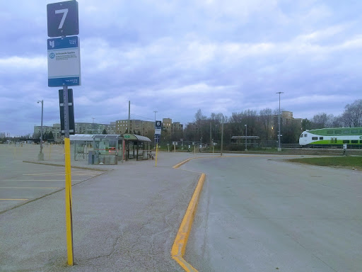 Richmond Hill Go Station Platform 7 - Thumbnail