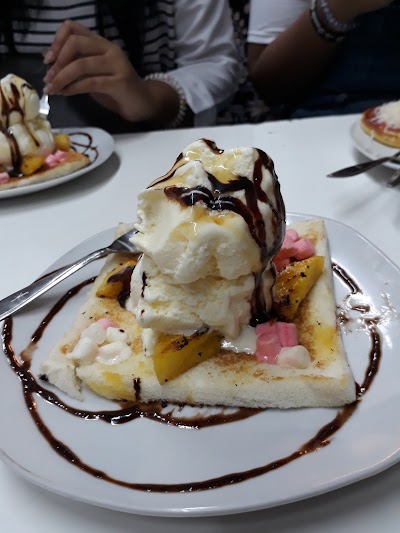 Photos of Bakoel Eskrim (Pleburan)