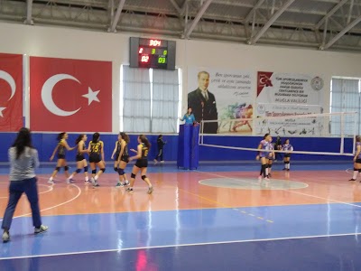 Kapalı Spor Salonu