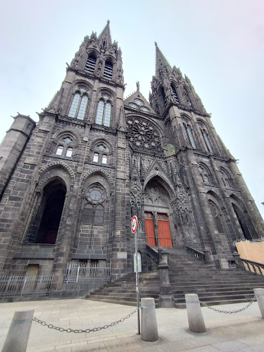 Hidden Clermont-Ferrand English Walking Tours - Thumbnail