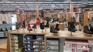 Photo n°3 de Besson Chaussures Bordeaux Saint-Medard à Saint-Médard-en-Jalles (Fabricant de maroquinerie)