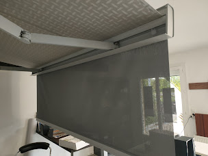 Photo n°35 de JFL Stores & pergolas - Fabricant et installateur à Mérignac (Magasin de rideaux)