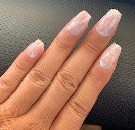 Photo n°3 de DIVA NAiLZ à Montigny-le-Bretonneux (Salon de manucure)