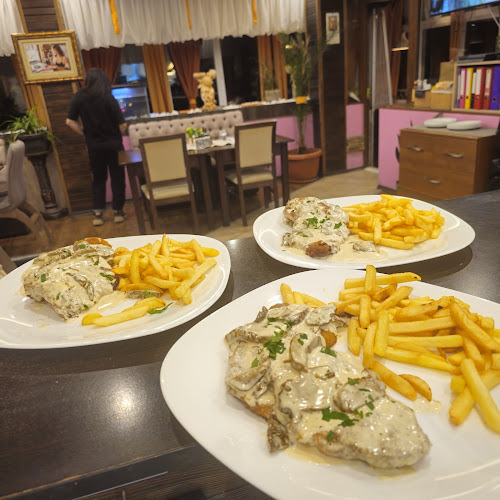 Стар център, бул. „България“ 35, 4700 Смолян