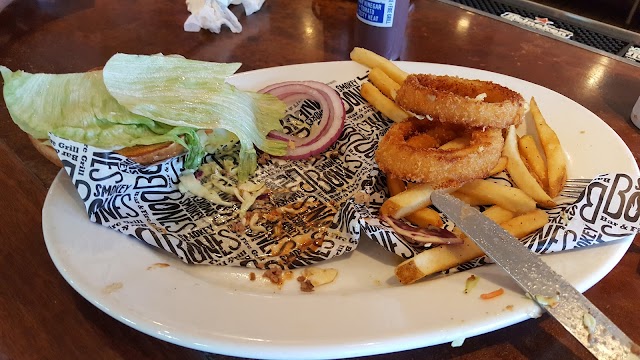 Smokey Bones Bar & Fire Grill