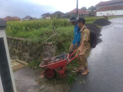 Photos of Lapangan Sepak Bola Desa Kiarajangkung