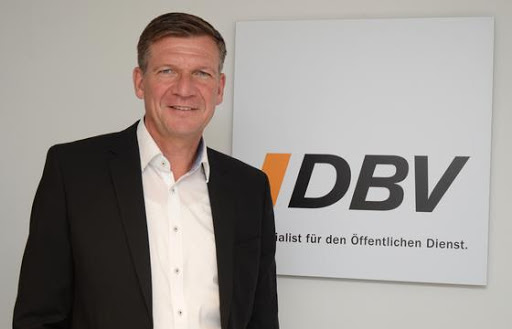 AXA & DBV Versicherung Michael Schnitzker in Solingen