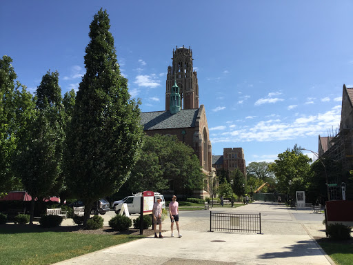 University of Chicago College Admissions - Thumbnail