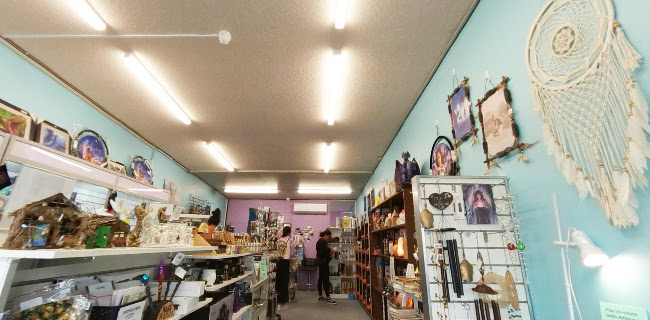 The Crystal Point - Shop