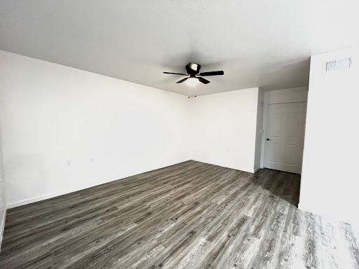 Grapeland Apartments - Thumbnail