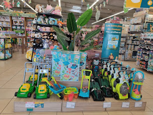 Photo n°3 de King Jouet à Couzeix (Magasin de miniatures)