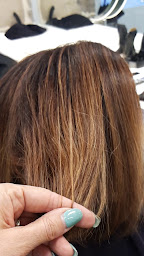 Photo n°2 de Salon de coiffure Didier Alexandre à Besançon (Salon de coiffure)