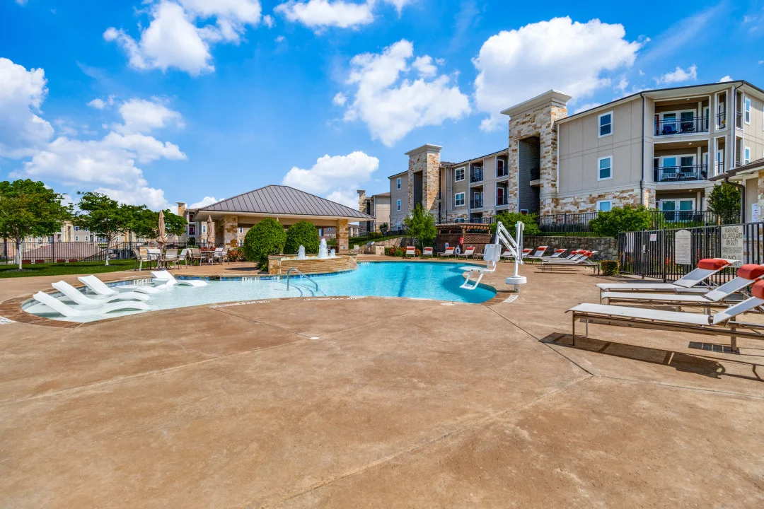 Residences at Gateway Village Apartments