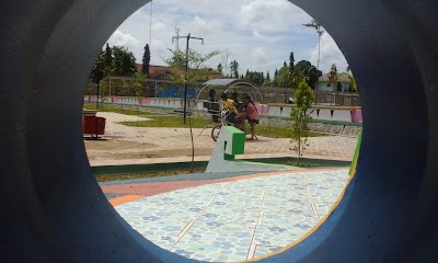 Photos of Simpang square Causeway
