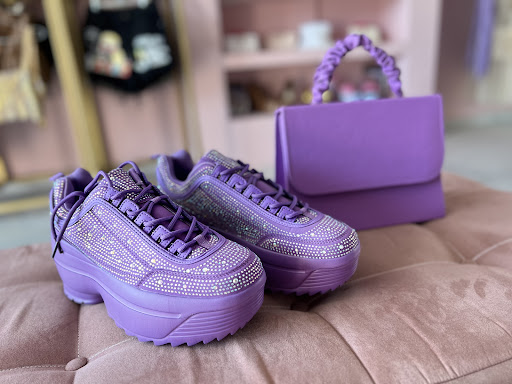 Micaela Boutique - Visual