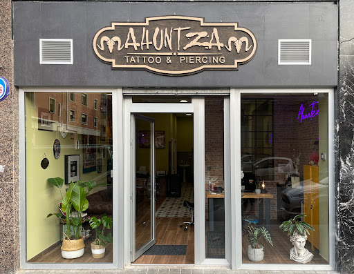 Estudio de tattoos y piercing Ahuntza Tattoo - Thumbnail