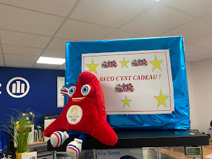 Photo n°6 de Allianz Assurance NIMES MARECHAL JUIN - LANDRON & VUYLSTEKER à Nîmes (Compagnie d'assurance moto)