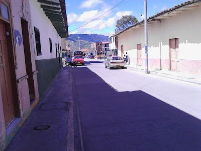 Photos of Educational Institution Pedro Le&oacute;n Torres