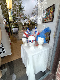 Photo n°5 de Ambiance Carnaval à Saint-André-lez-Lille (Magasin)