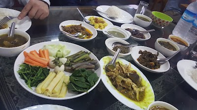 Photos of Danuphyu Daw Saw Yee