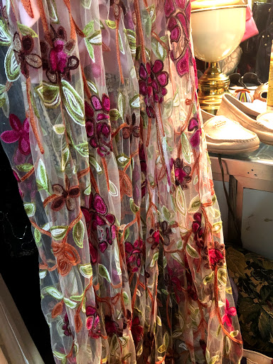 The Bazaar - Visual