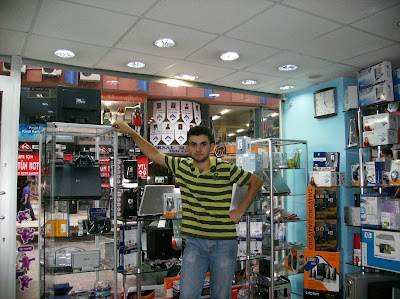 Electronics Store